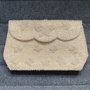 Walborg Vintage Cream hand-beaded bag